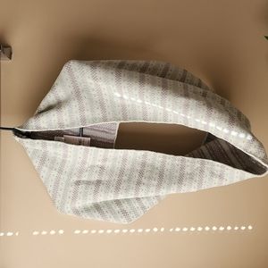 NWT.. New York and Company Scarf